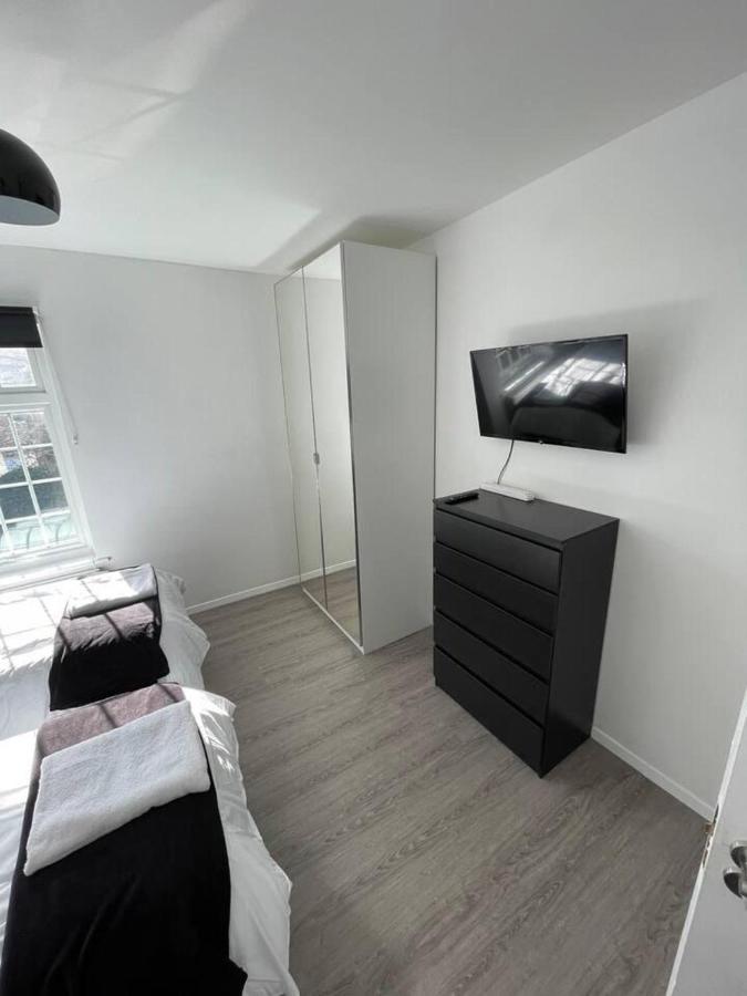 Luxury Spacious 2-Bed House In Brentwood Essex 빌라 외부 사진